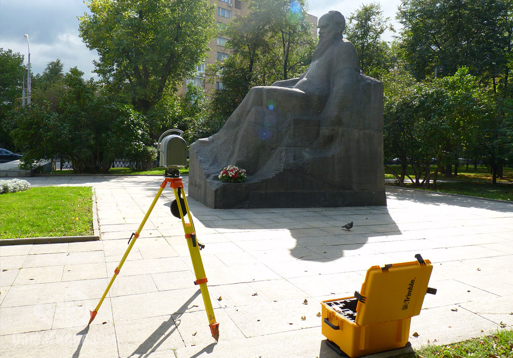 Лазерное сканирование памятника Льву Толстому